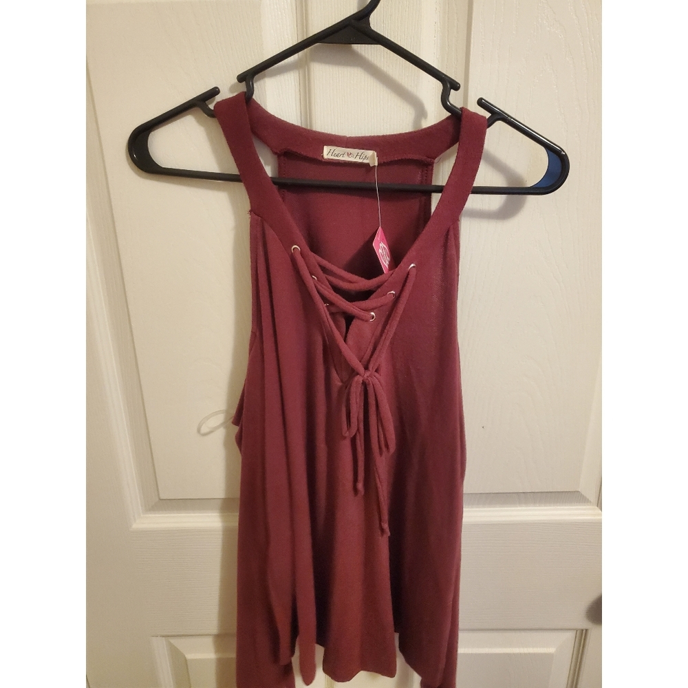 New with tags size Medium sweater!